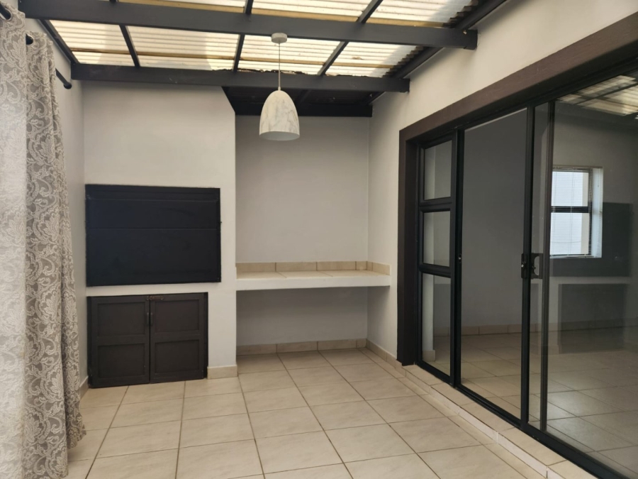 3 Bedroom Property for Sale in Blue Mountain Village Western Cape